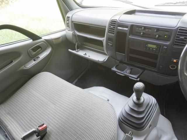 TOYOTA DYNA 2016 Image 31