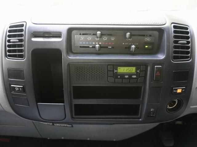 TOYOTA DYNA 2016 Image 31