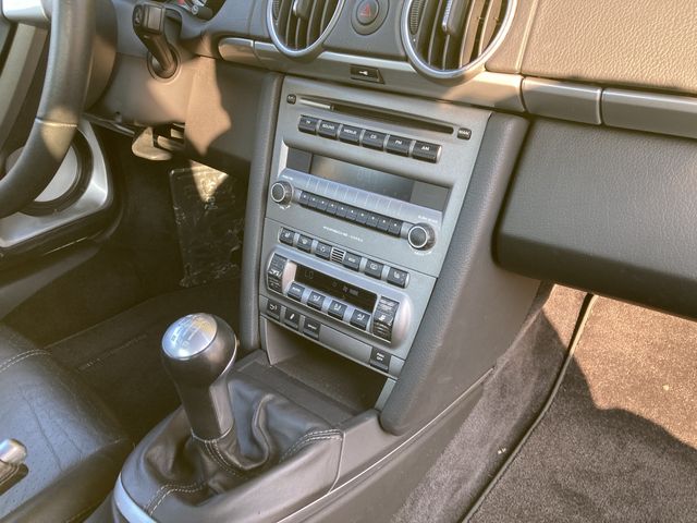 PORSCHE CAYMAN S 2006 Image 31