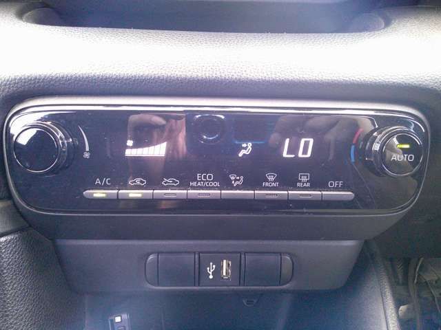 TOYOTA YARIS HYBRID 2021 Image 31