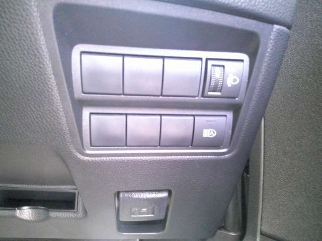 TOYOTA YARIS HYBRID 2021 Image 31