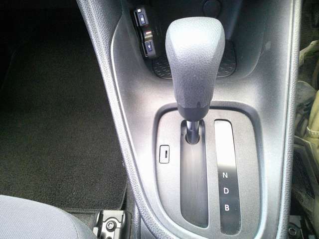 TOYOTA YARIS HYBRID 2021 Image 31