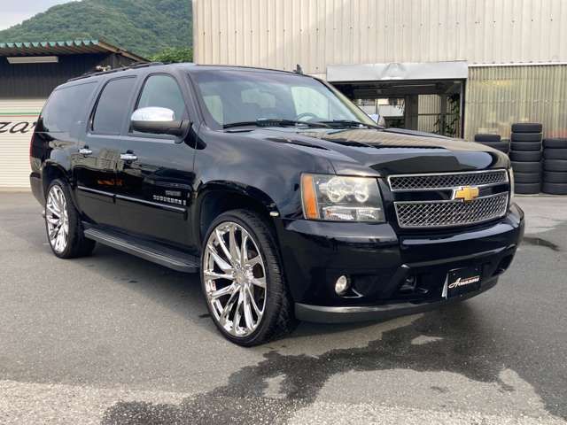 CHEVROLET SUBURBAN 2010 Image 31