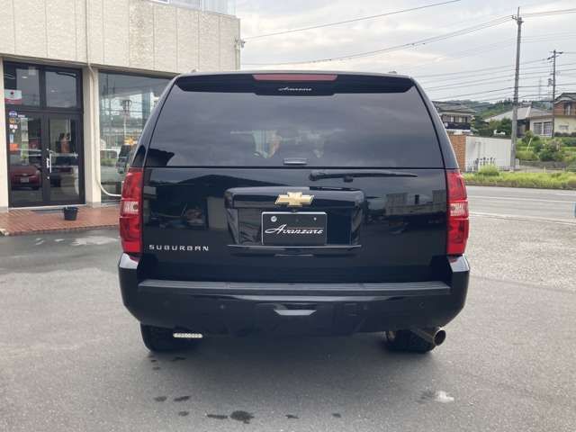 CHEVROLET SUBURBAN 2010 Image 31