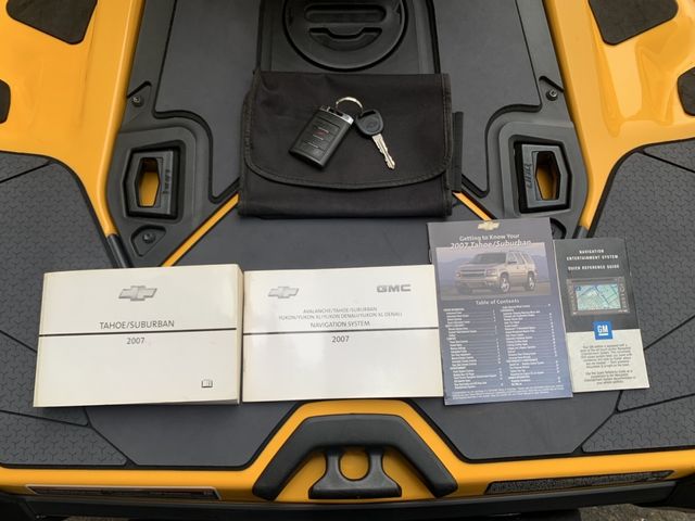 CHEVROLET SUBURBAN 2010 Image 31