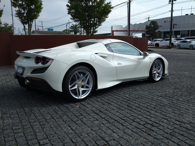 FERRARI F8 SPIDER 2022 Image 31