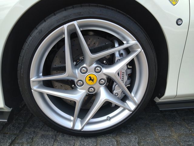 FERRARI F8 SPIDER 2022 Image 31