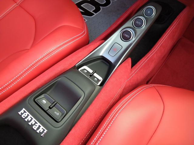 FERRARI F8 SPIDER 2022 Image 31