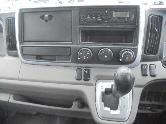 MITSUBISHI CANTER 2016 Image 31