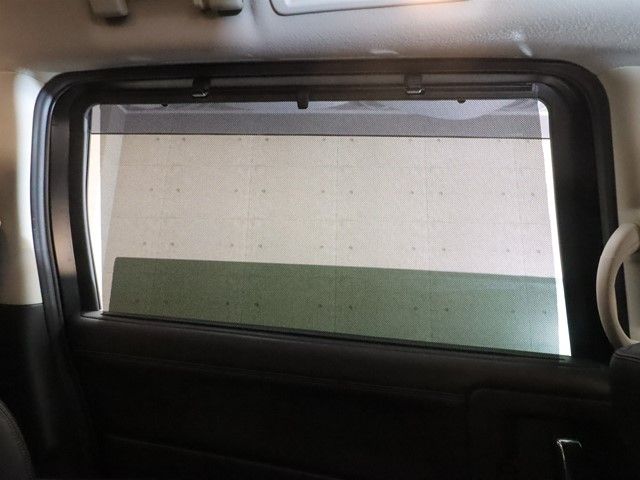 NISSAN ELGRAND 2017 Image 31