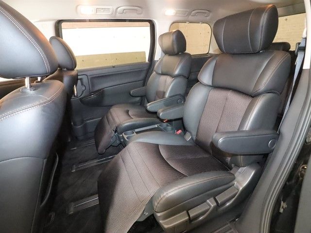 NISSAN ELGRAND 2017 Image 31