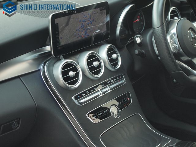 MERCEDES BENZ C CLAS 2019 Image 31