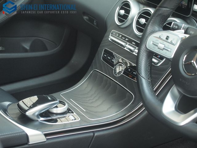 MERCEDES BENZ C CLAS 2019 Image 31
