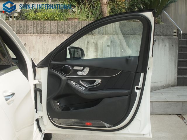 MERCEDES BENZ C CLAS 2019 Image 31