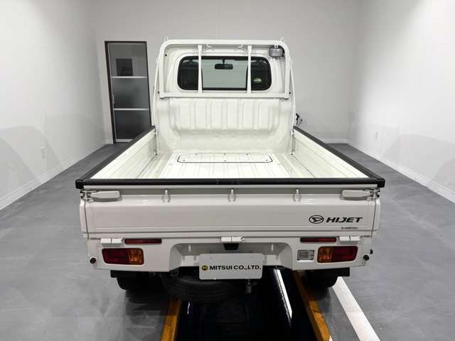 DAIHATSU HIJET TRUCK 4WD 2017 Image 31