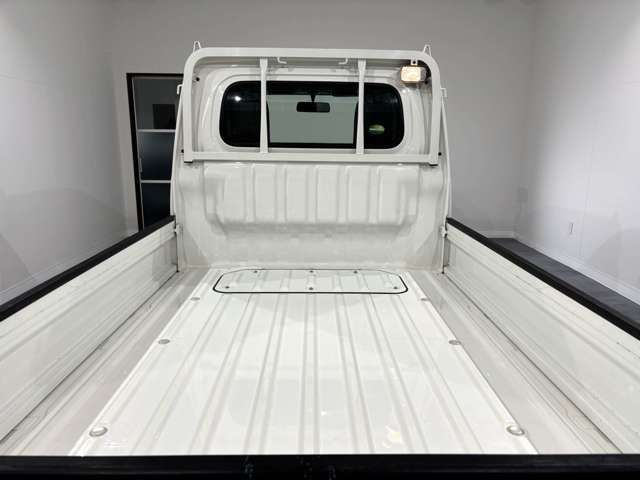 DAIHATSU HIJET TRUCK 4WD 2017 Image 31