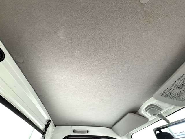 DAIHATSU HIJET TRUCK 4WD 2017 Image 31