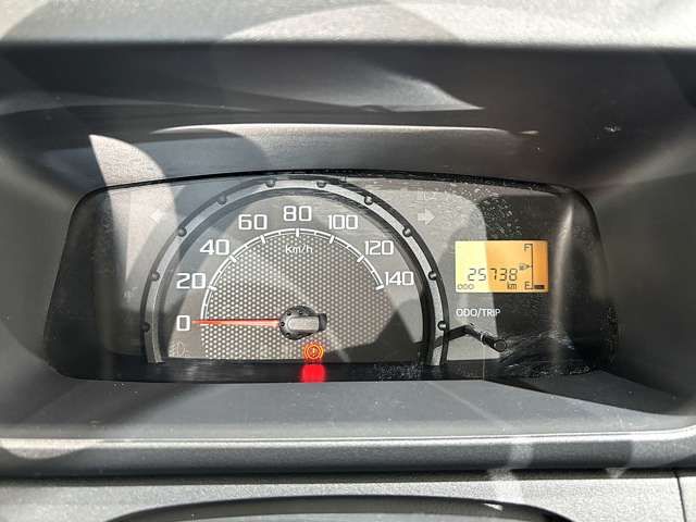 DAIHATSU HIJET TRUCK 4WD 2017 Image 31