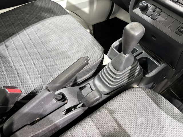 DAIHATSU HIJET TRUCK 4WD 2017 Image 31