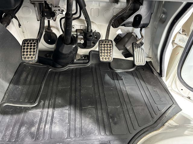 DAIHATSU HIJET TRUCK 4WD 2017 Image 31