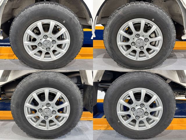 DAIHATSU HIJET TRUCK 4WD 2017 Image 31