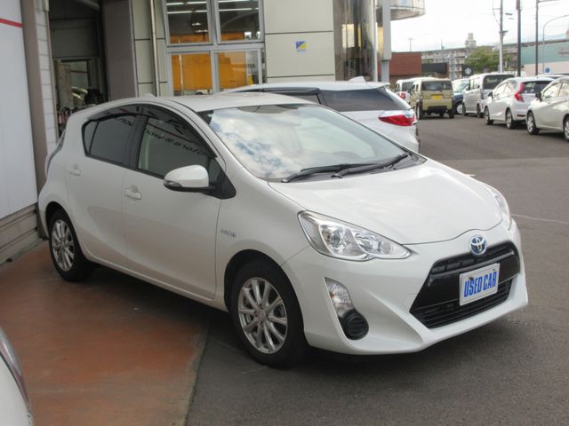 TOYOTA AQUA 2015 Image 31