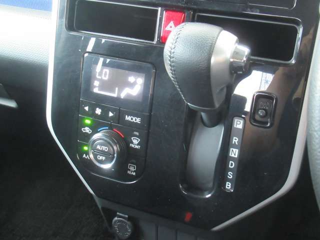 TOYOTA TANK 4WD 2017 Image 31