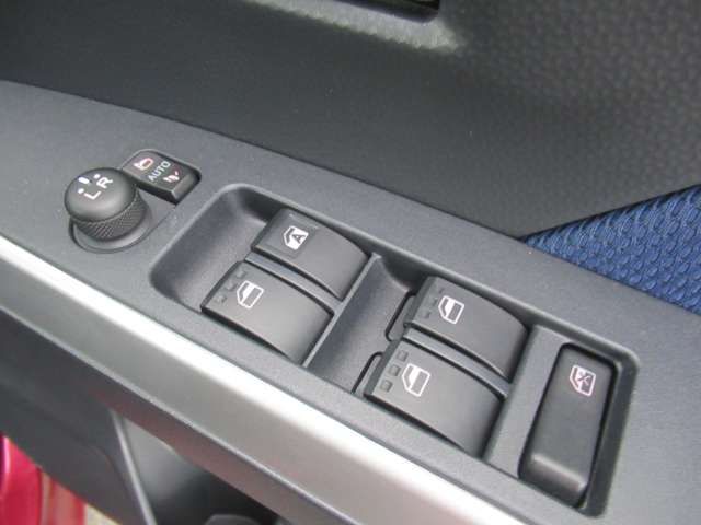 TOYOTA TANK 4WD 2017 Image 31