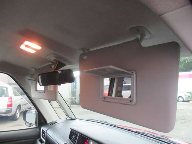 TOYOTA TANK 4WD 2017 Image 31