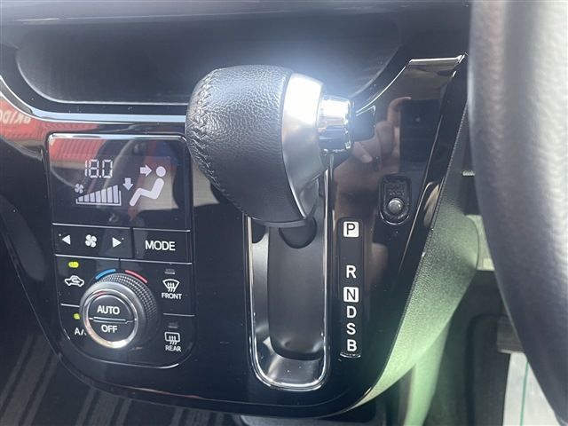 DAIHATSU CAST STYLE 4WD 2016 Image 31