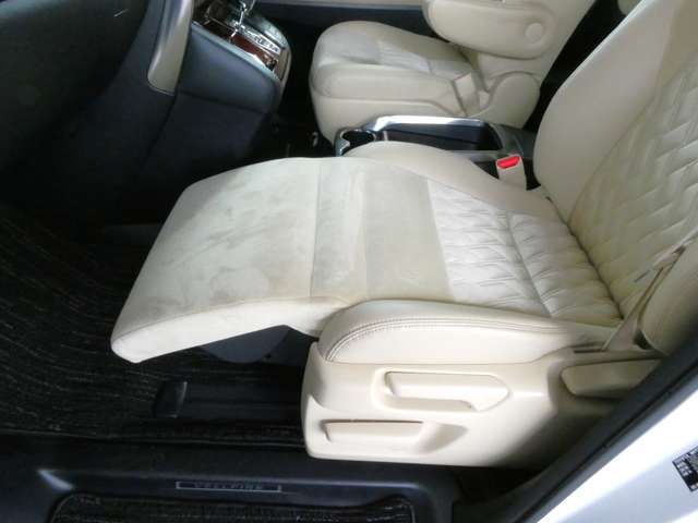 TOYOTA VELLFIRE 2017 Image 31