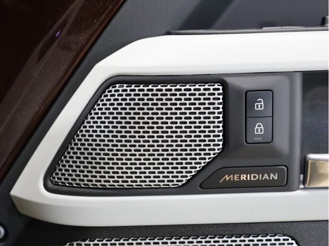 ROVER DEFENDER 2023 Image 31