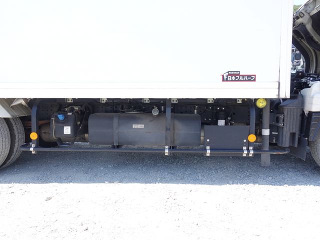 MITSUBISHI CANTER 2020 Image 31