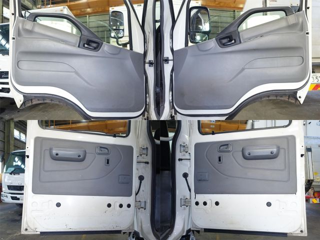 HINO DUTRO 2011 Image 31