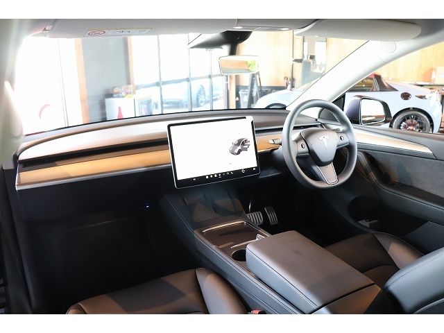 TESLA MODEL Y 2022 Image 31