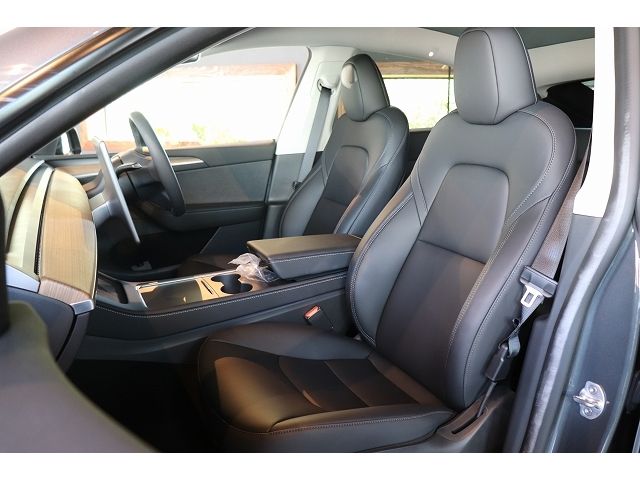 TESLA MODEL Y 2022 Image 31