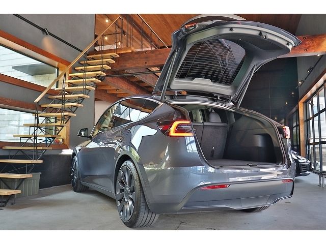 TESLA MODEL Y 2022 Image 31
