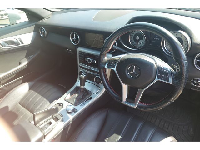 MERCEDES BENZ SLK CL 2012 Image 31