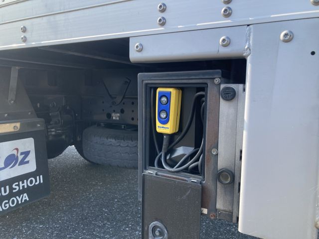 HINO DUTRO 2013 Image 31