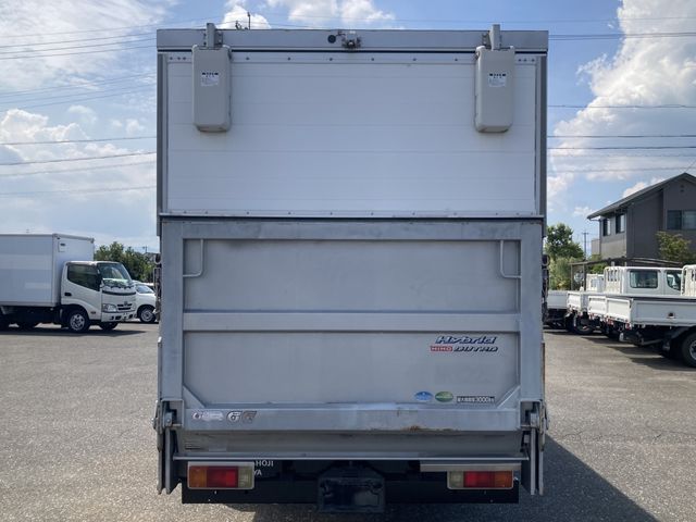 HINO DUTRO 2013 Image 31