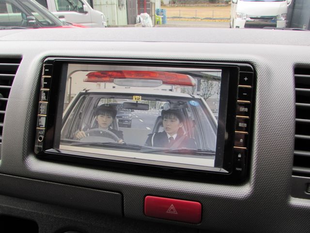 TOYOTA HIACE VAN 2WD 2010 Image 31