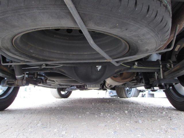 TOYOTA HIACE VAN 2WD 2010 Image 31