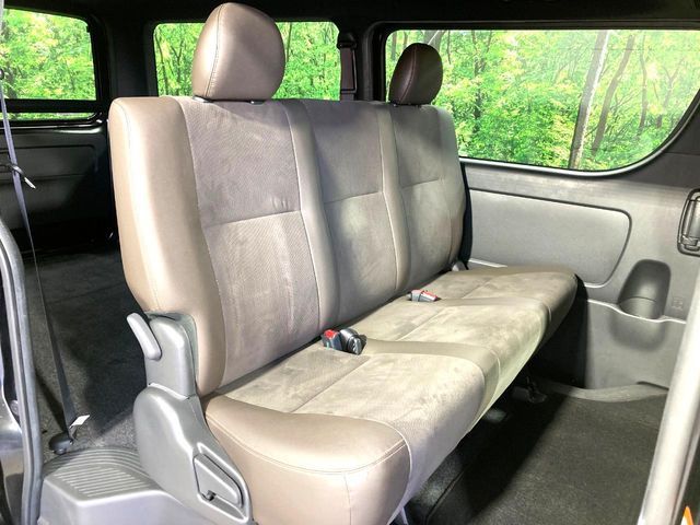 TOYOTA HIACE VAN 2WD 2019 Image 31