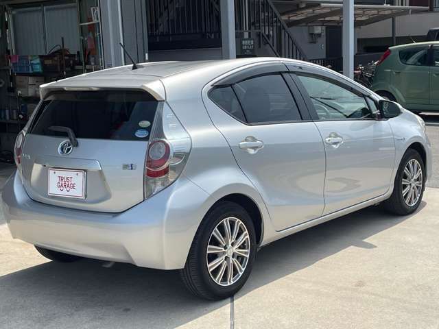 TOYOTA AQUA 2012 Image 31