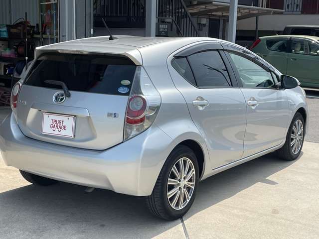 TOYOTA AQUA 2012 Image 31