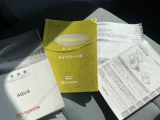 TOYOTA AQUA 2012 Image 31