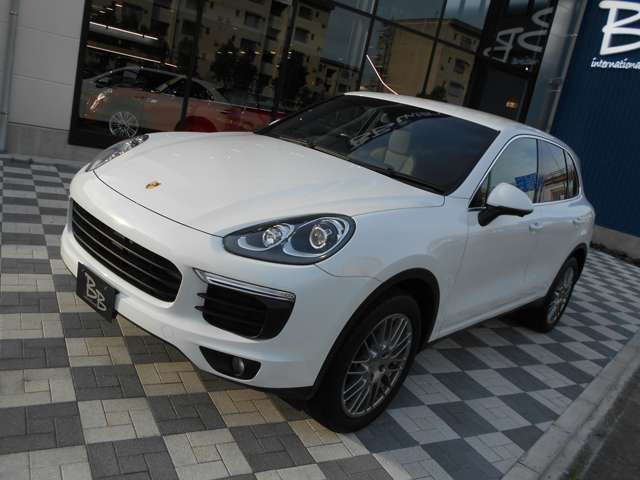 PORSCHE CAYENNE 2015 Image 31