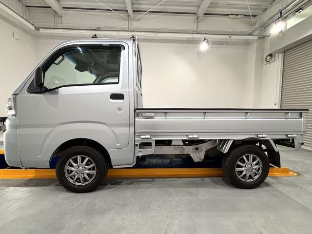 DAIHATSU HIJET TRUCK 4WD 2021 Image 31