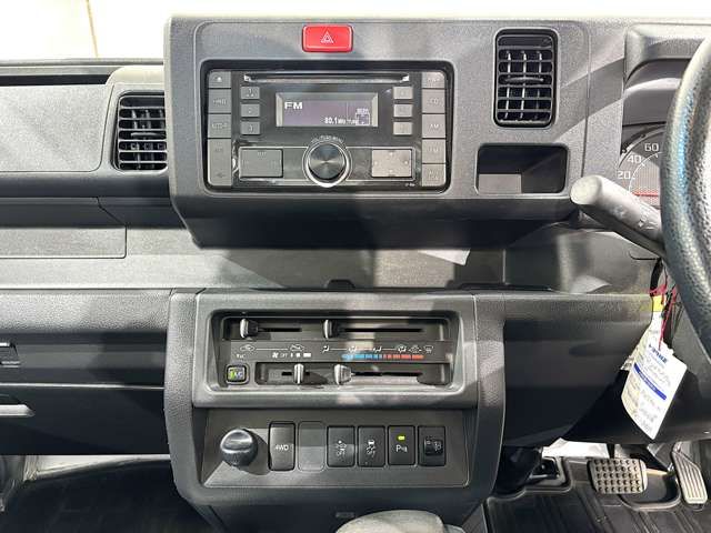 DAIHATSU HIJET TRUCK 4WD 2021 Image 31