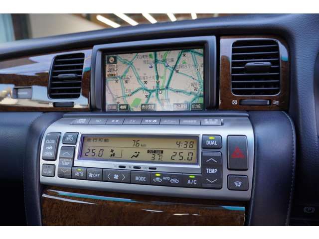 TOYOTA LEXUS SC430 2005 Image 31